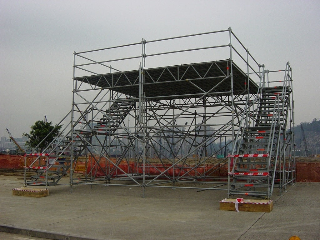 The MiTower vs Traditional Scaffolding Systems