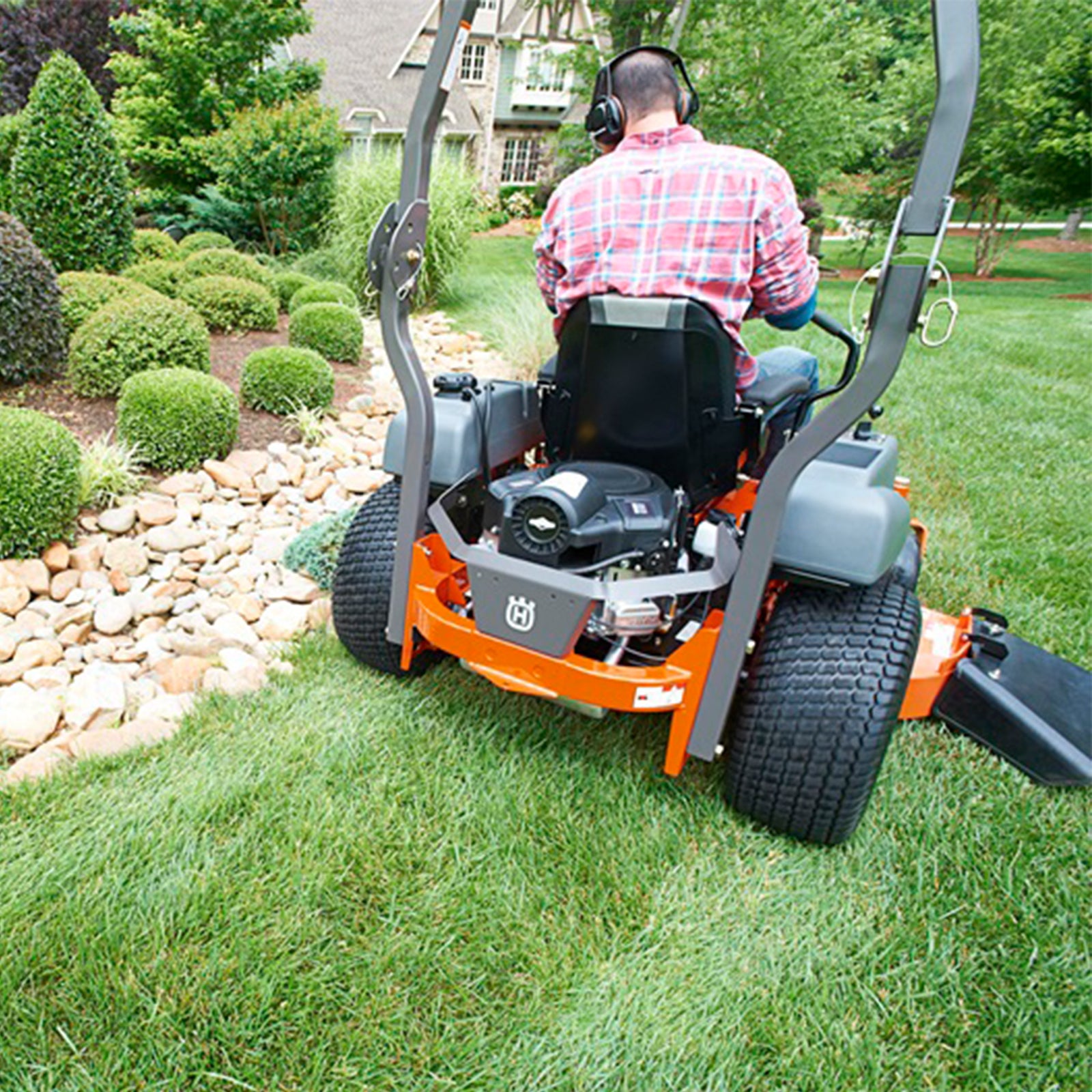 Lawn Mower Husqvarna 52 Inch Deck Husqvarna MZ54