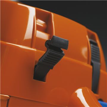 HUSQVARNA 390 XP Chainsaw