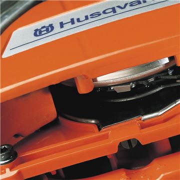 HUSQVARNA 390 XP Chainsaw